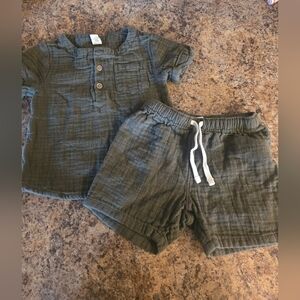 Old Navy Dark Green Outfit 18-24m